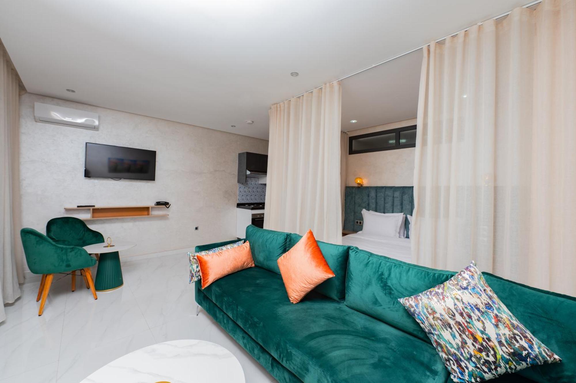 Maarif Elite Hotel