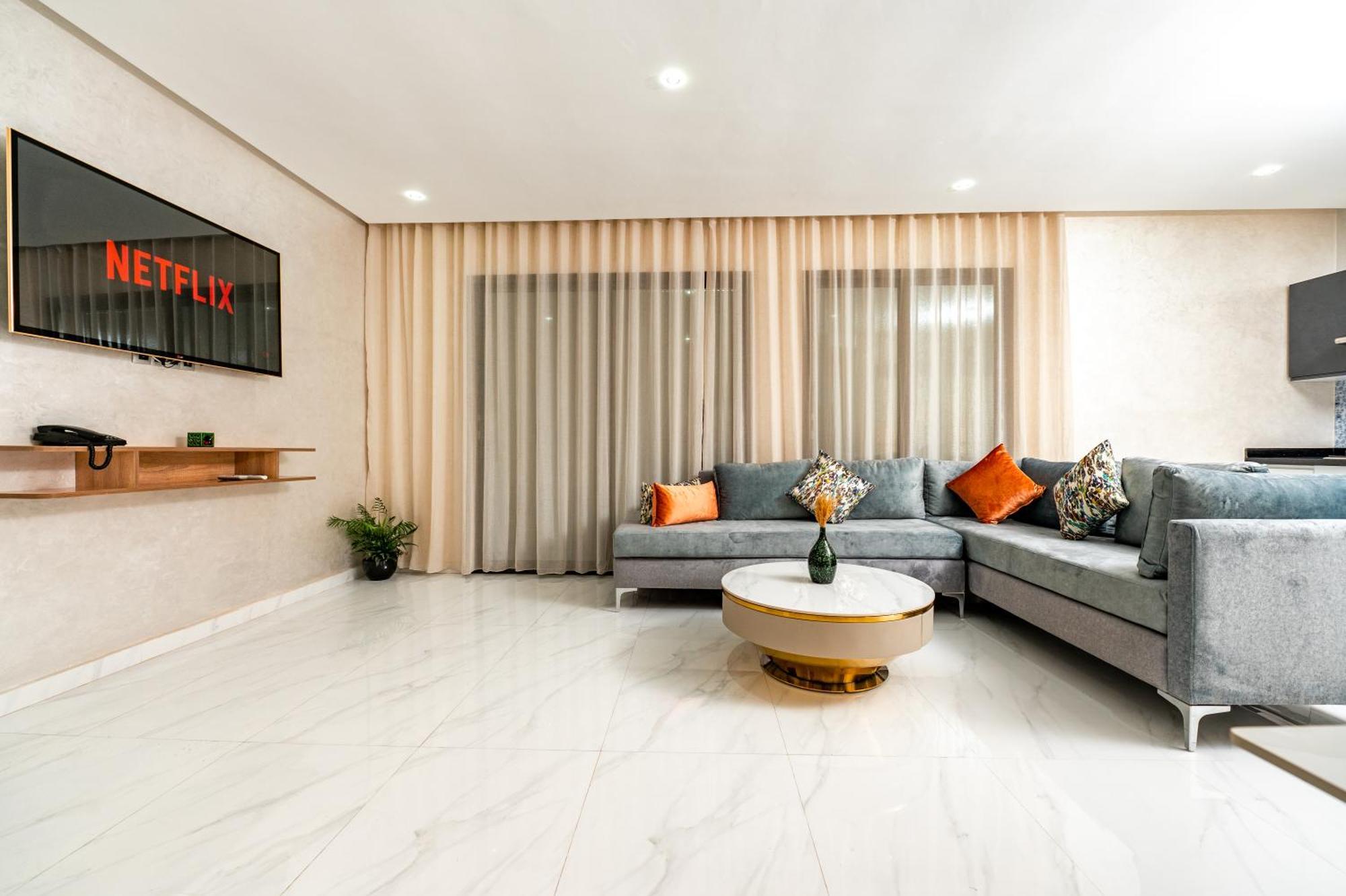 Hotel Maarif Elite *